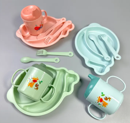 Set infantil de taza y vaso | Diseño Caracol y Pingüino